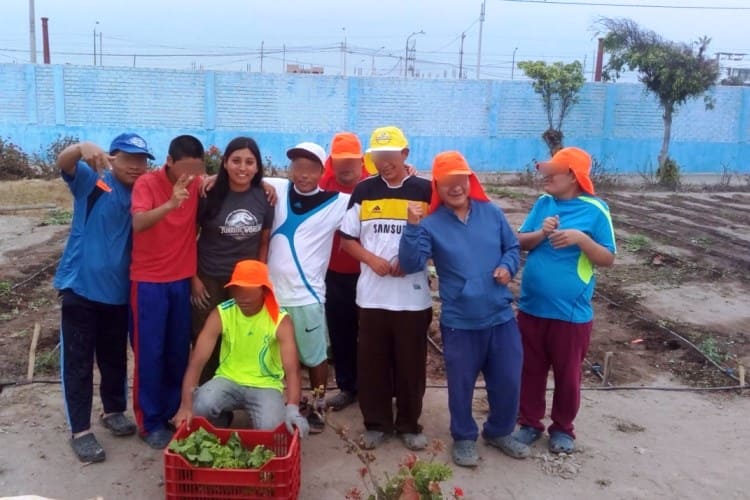 HORTALIZAS EN CENTRO DE ACOGIDA RESIDENCIAL NIÑO JESÚS DE PRAGA